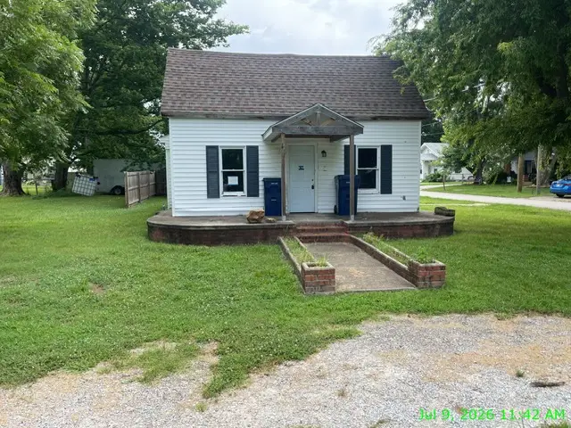 725 Madison Street, Siloam Springs, AR 72761 - #1