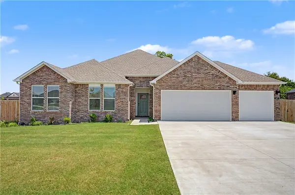 207 Kit Kat Court, Siloam Springs, AR 72761