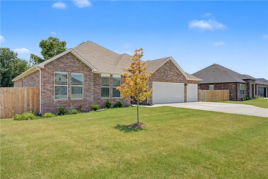 207 Kit Kat Court, Siloam Springs, AR 72761 - #2