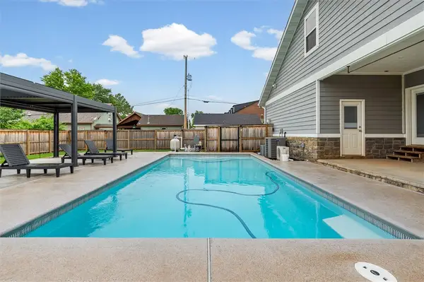 405 NW C Street, Bentonville, AR 72712