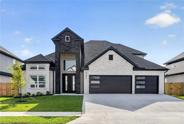 331 Hedge Drive, Centerton, AR 72719