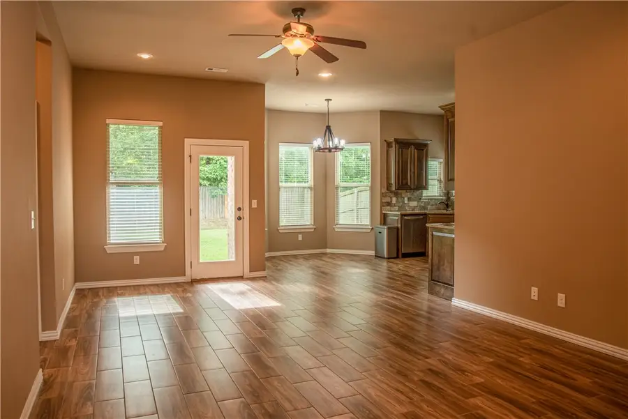 3175 Chelsey Lane, Springdale, AR 72764 - #3