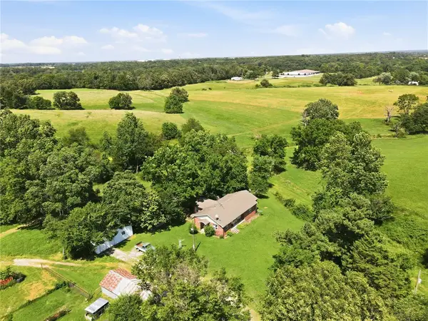 228 W 1st Avenue, Highfill, AR 72734