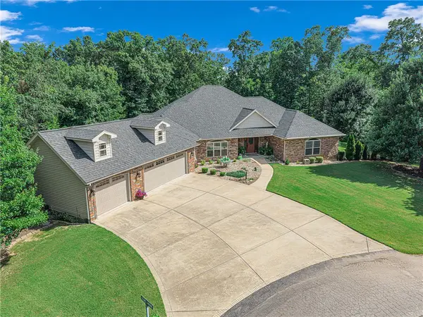 21 Rackwick Lane, Bella Vista, AR 72715