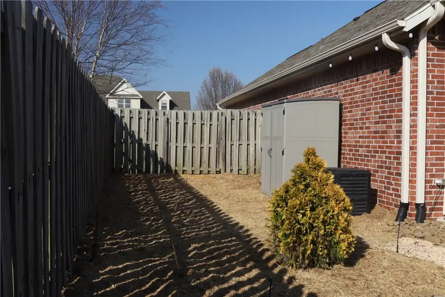 500 Halleck Coach Road, Centerton, AR 72719 - #3
