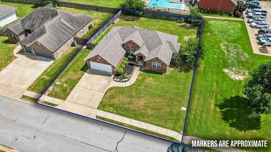 410 Coopers Farm Road, Centerton, AR 72719 - #2