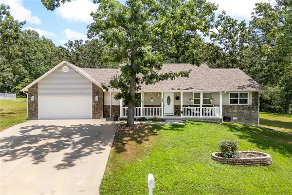 6105 Oak Leaf Drive, Harrison, AR 72601