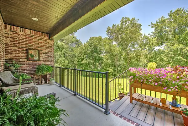 6 Burnmouth Place, Bella Vista, AR 72715