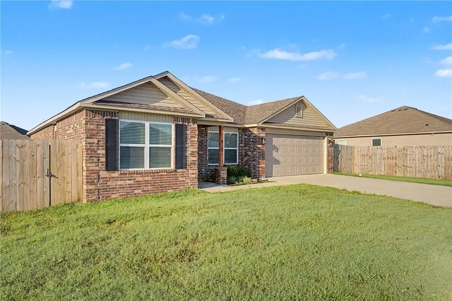 912 W Aiden Drive, Siloam Springs, AR 72761 - #2