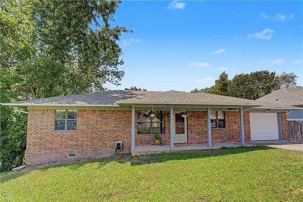 8 Dillow Lane, Bella Vista, AR 72714