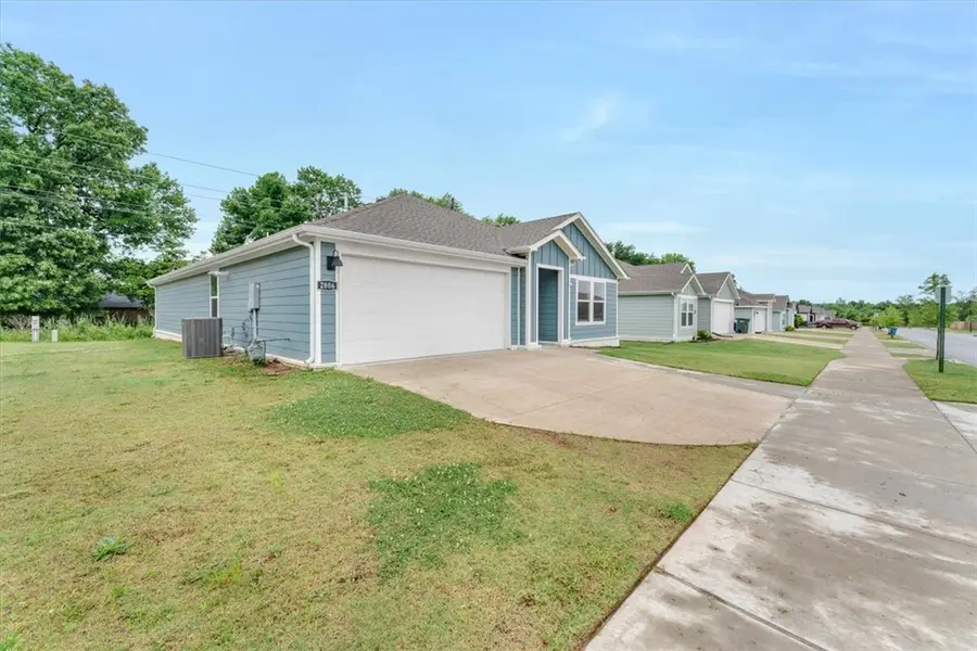 2806 N Snowball Drive, Fayetteville, AR 72704 - #2