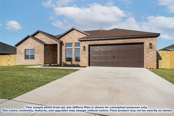 1009 Marquis Avenue, Lowell, AR 72745