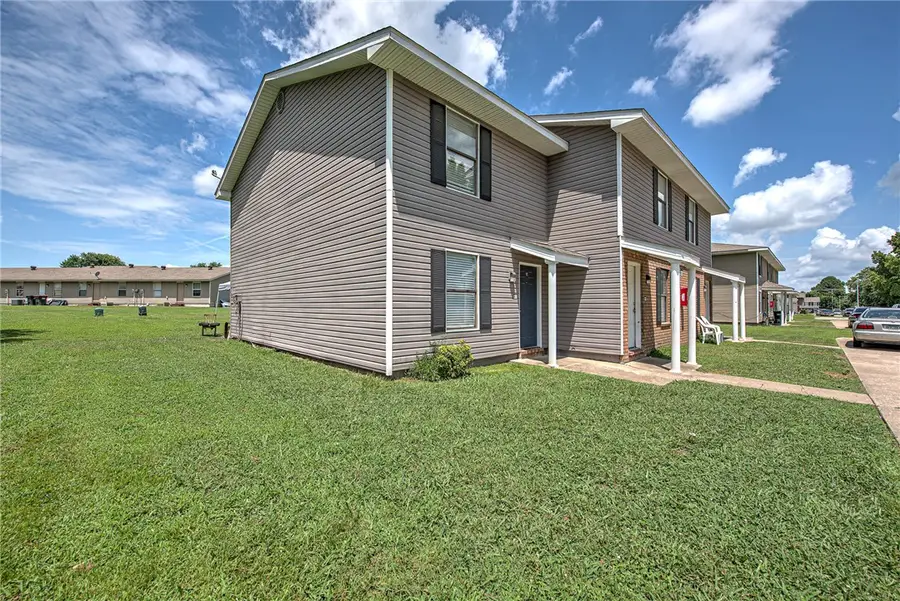 1600 A,B,C,D Oriole Street, Springdale, AR 72764 - #3