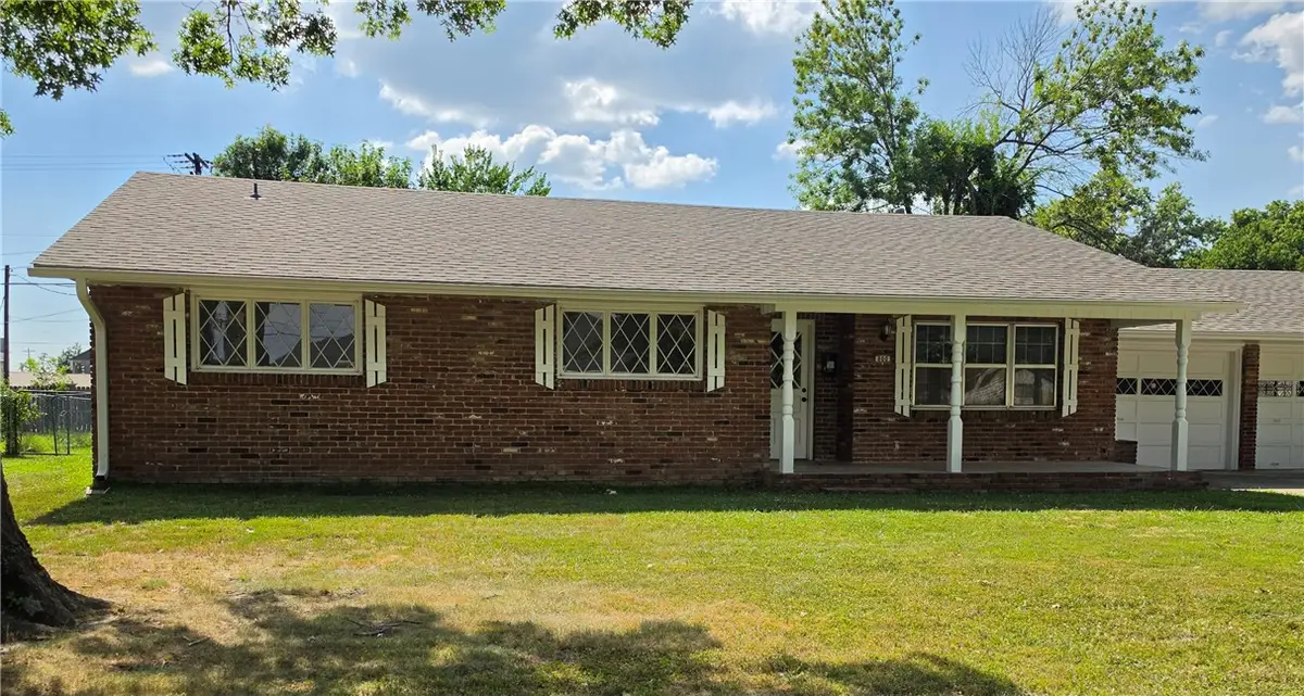 800 Carlton Street, Springdale, AR 72762 - #1