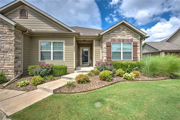 2504 SW Moorland Street, Bentonville, AR 72713
