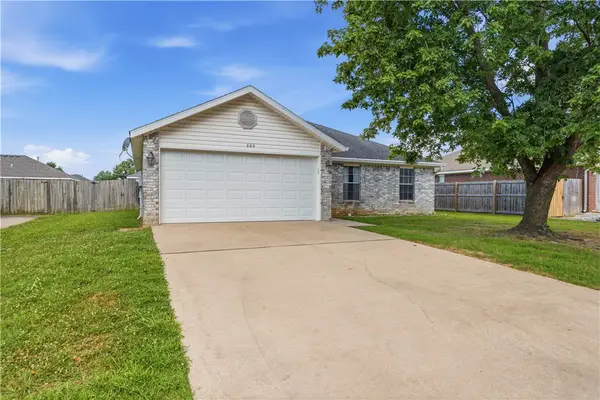 604 Bliss Circle, Centerton, AR 72719