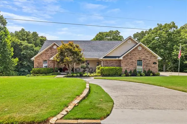 1520 N Woodland Drive, Rogers, AR 72756