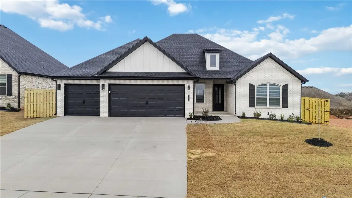 1417 Hillcrest Avenue, Cave Springs, AR 72718 - #1