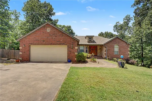 5 Queensborough Drive, Bella Vista, AR 72715