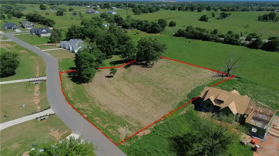 3089 Buck Avenue, Elm Springs, AR 72762 - #2