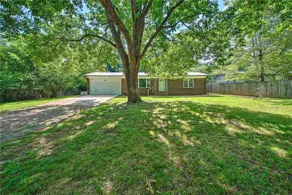 16 N Redbud Avenue, West Fork, AR 72774