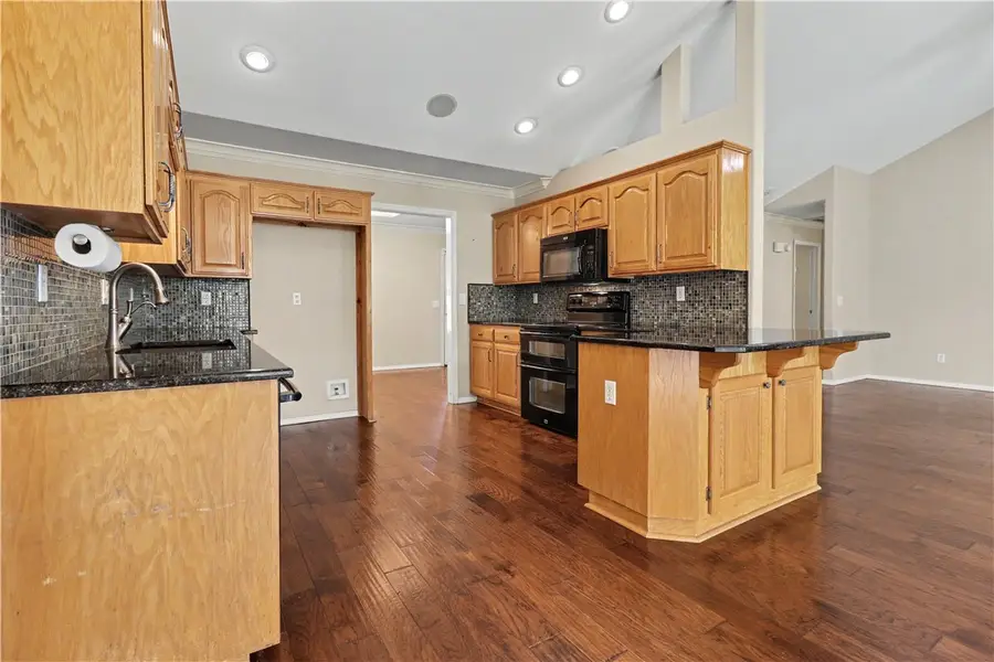 1909 SW Pine Avenue, Bentonville, AR 72713 - #2