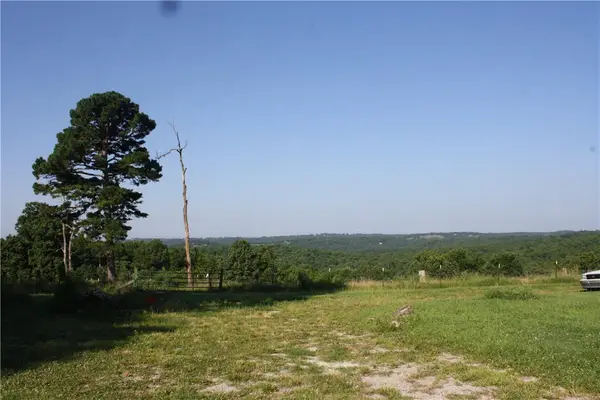 7572 N Highway 14, Yellville, AR 72687