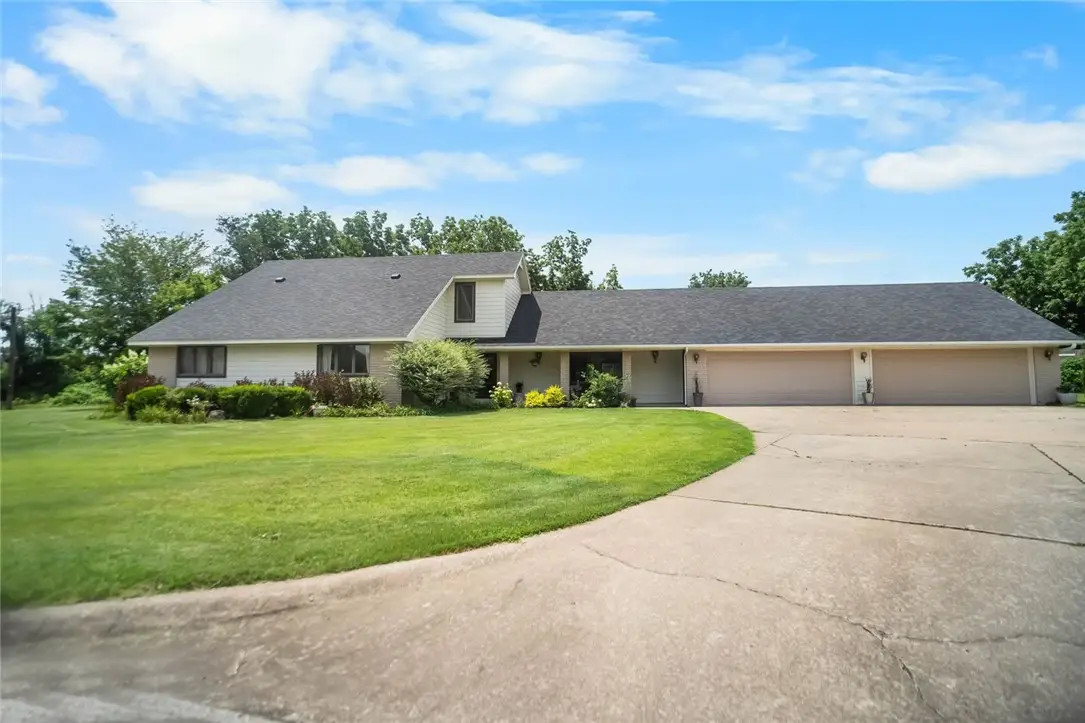 4606 W Centre Court, Rogers, AR 72758 - #1