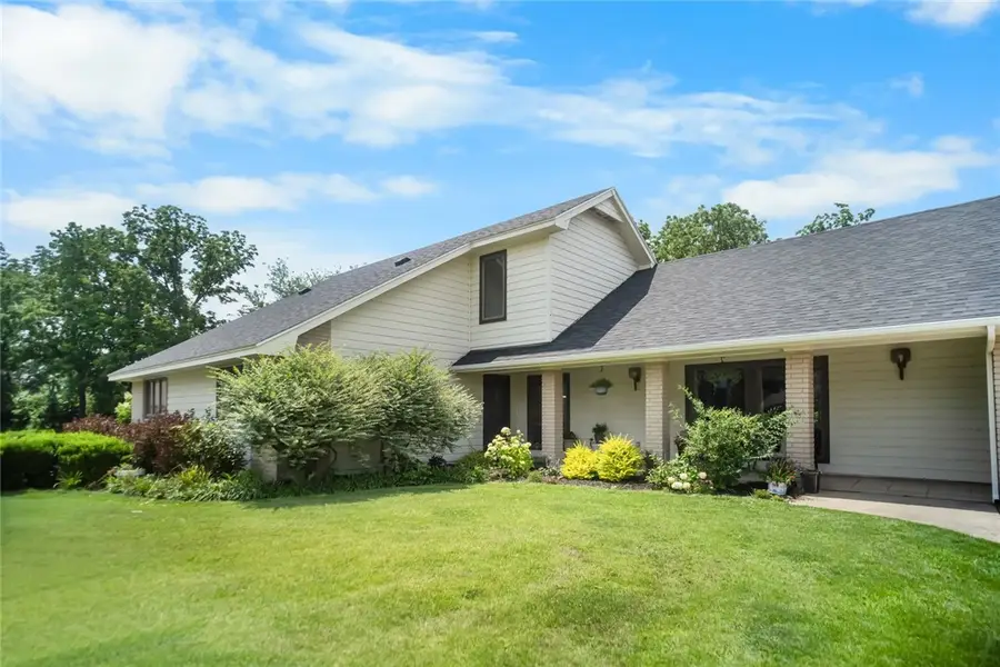 4606 W Centre Court, Rogers, AR 72758 - #2