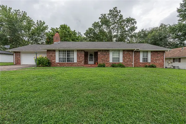 108 S West Avenue, Lincoln, AR 72744