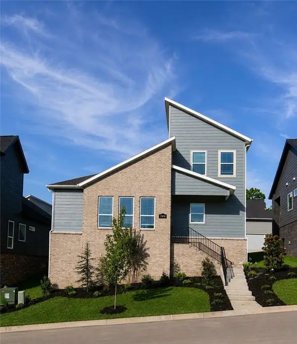 2649 E Livingston Lane, Fayetteville, AR 72703