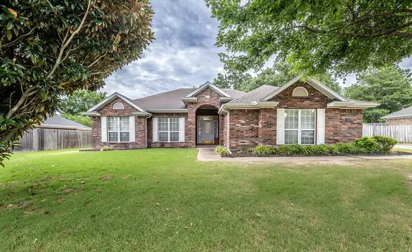 1253 Forest, Springdale, AR 72764