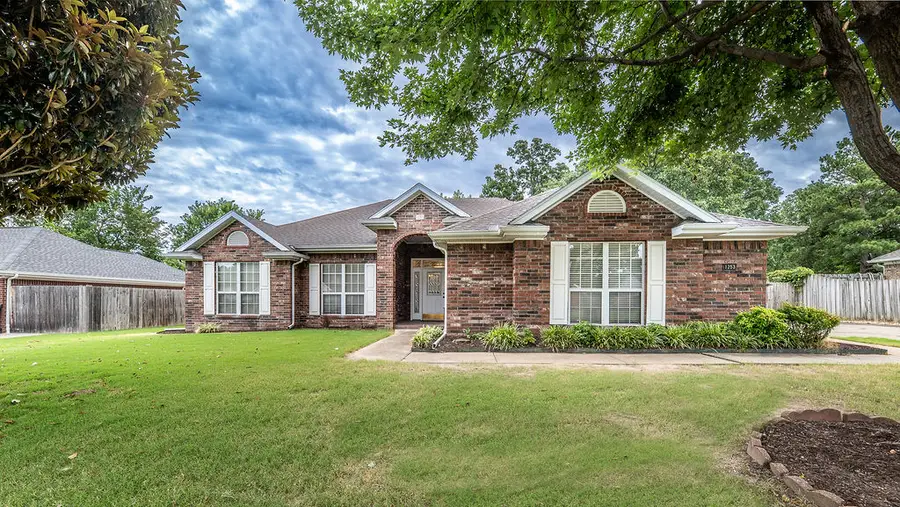 1253 Forest, Springdale, AR 72764 - #2