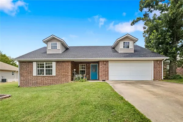 8 Hebrides Drive, Bella Vista, AR 72715