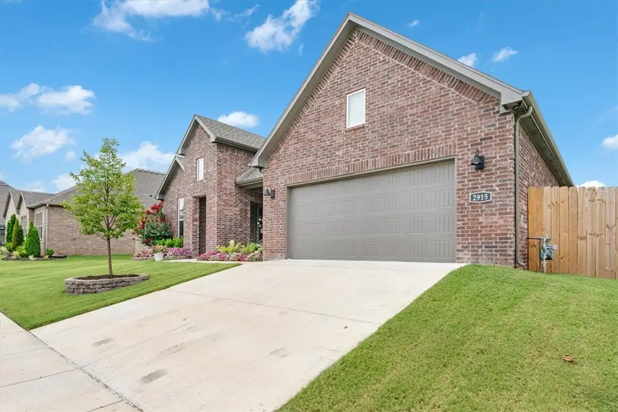 2915 S Cobalt Avenue, Fayetteville, AR 72701 - #2