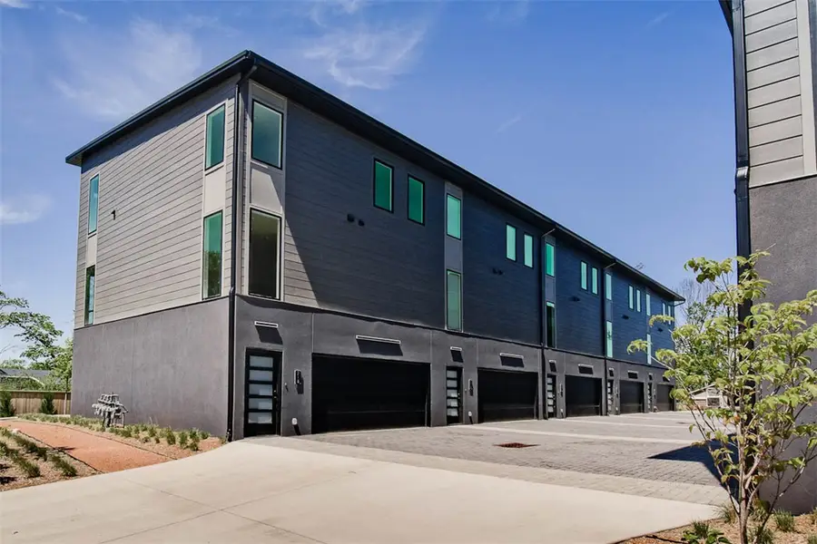 212 NW 9th Street, Bentonville, AR 72712 - #2