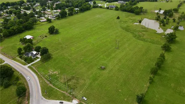 E New Hope Road, Rogers, AR 72758