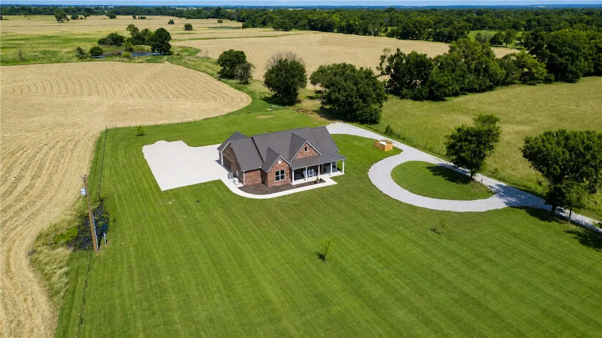 10101 Highway 43, Maysville, AR 72747 - #1