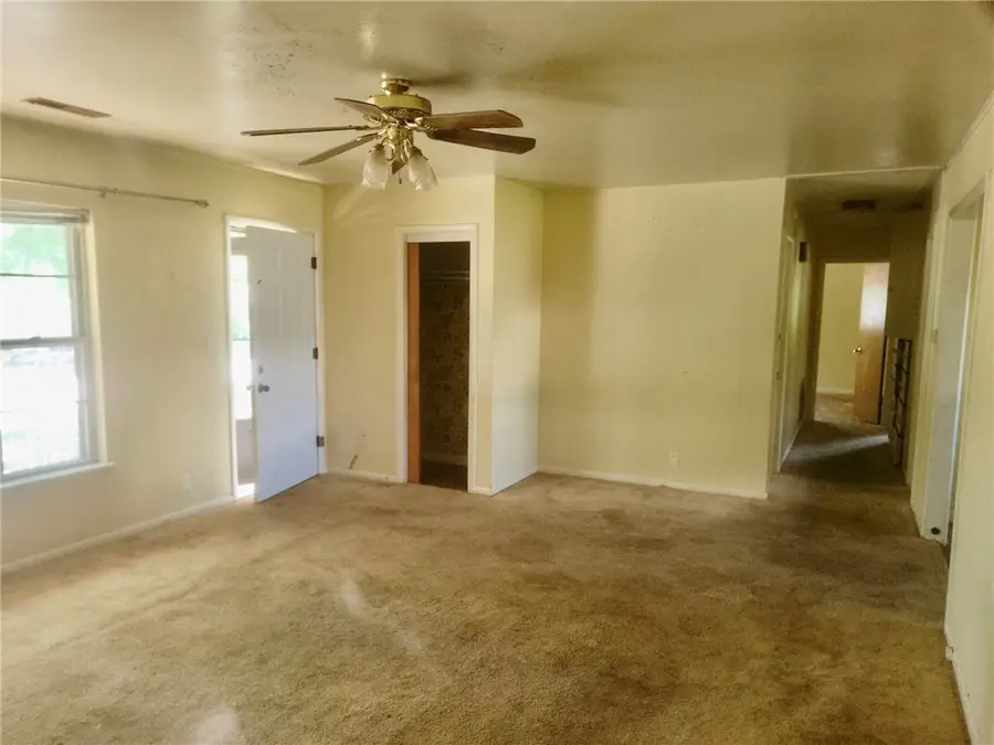 1004 W Magnolia Street, Rogers, AR 72756 - #2