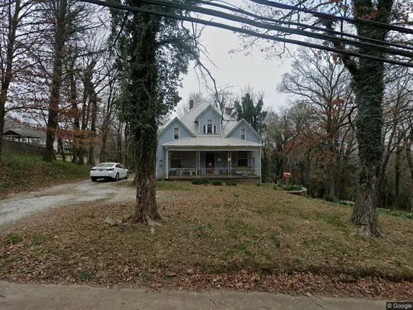415 Spring Street, Fayetteville, AR 72701