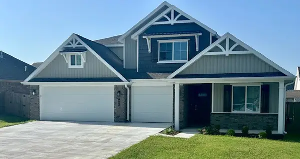 605 Phyllis Farm Road, Prairie Grove, AR 72753