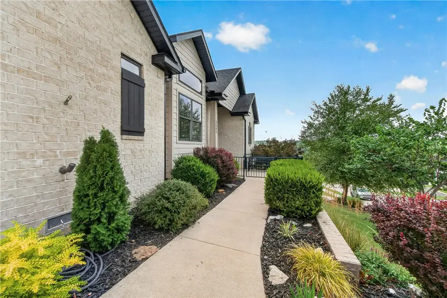 3502 Creekstone Cove, Bentonville, AR 72712 - #2