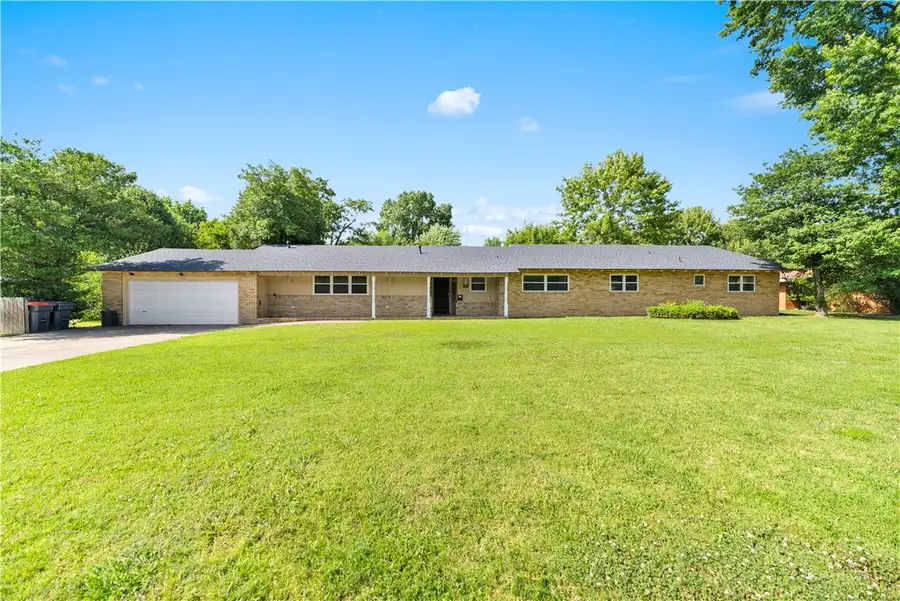 1510 Circle Drive, Springdale, AR 72764 - #2