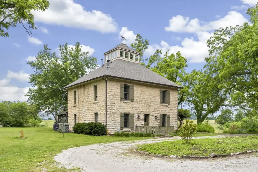 2597 County Road 327, Berryville, AR 72616 - #1