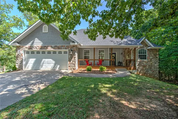 1 Binham Lane, Bella Vista, AR 72715
