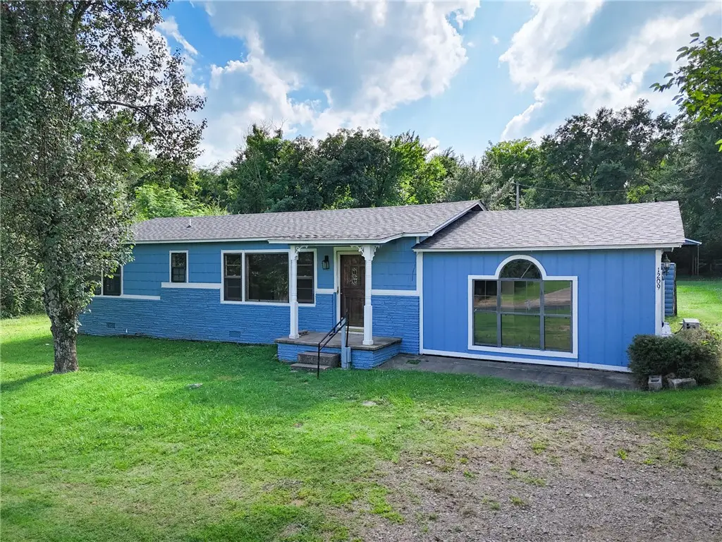 1209 3rd Street, Ozark, AR 72949 - #1