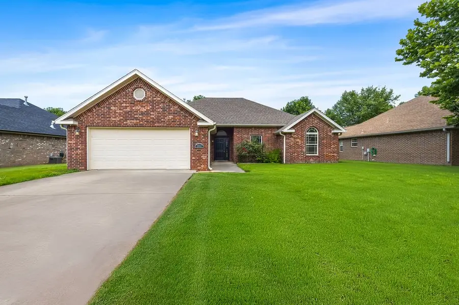 2881 N Bermuda Avenue, Fayetteville, AR 72704 - #2