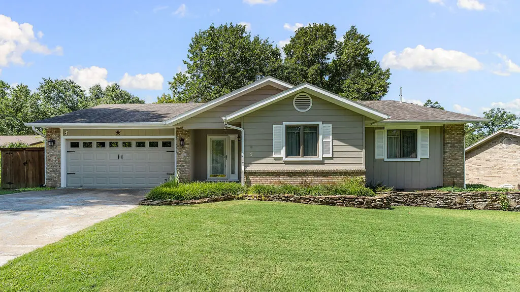 5 Clevedon Circle, Bella Vista, AR 72715 - #1