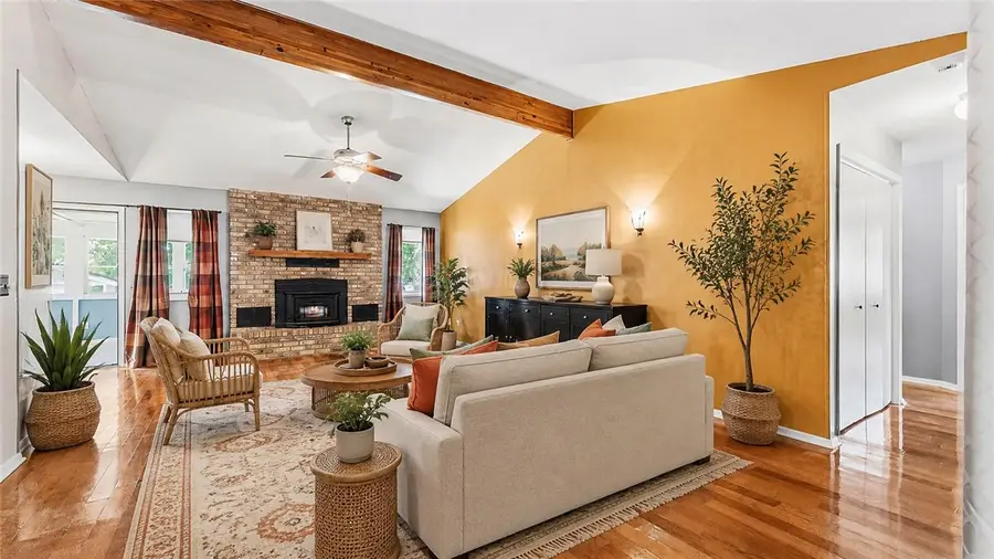 5 Clevedon Circle, Bella Vista, AR 72715 - #2