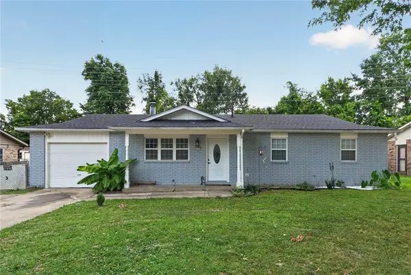 1103 White Road, Springdale, AR 72762